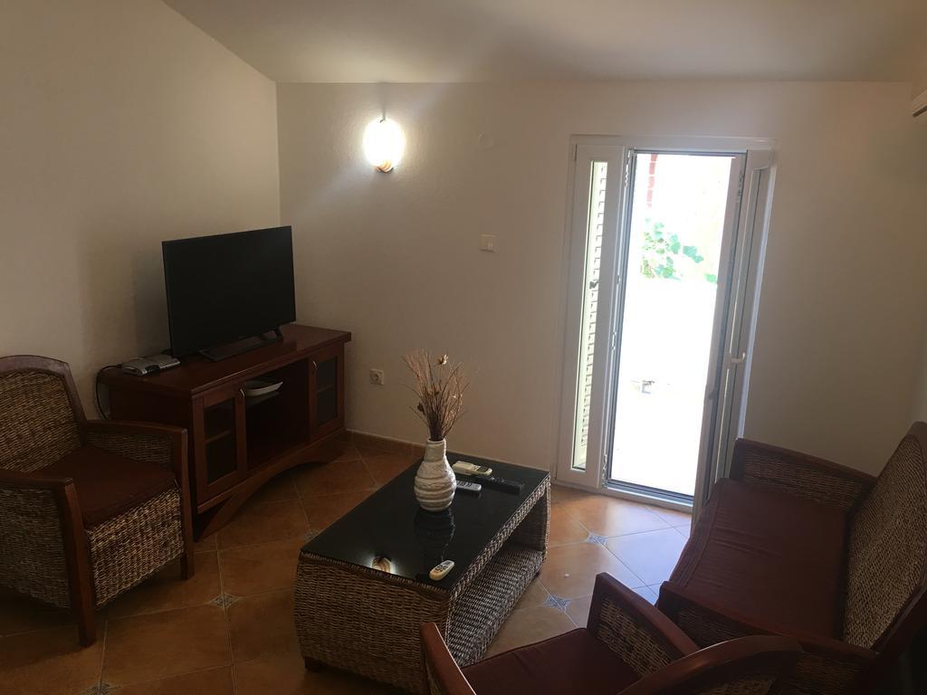 Apartments Sim Budva Exterior photo